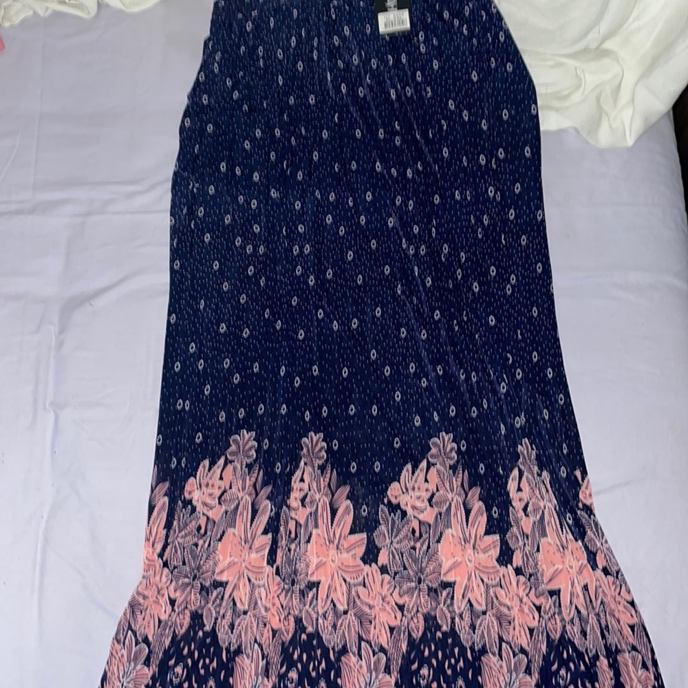 Ladies skirt